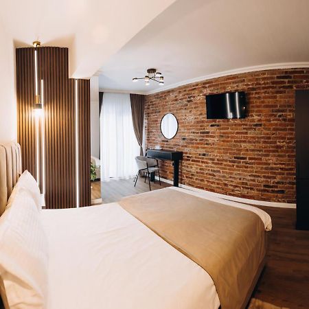 Pensiunea Brici Junior Cluj-Napoca Ngoại thất bức ảnh