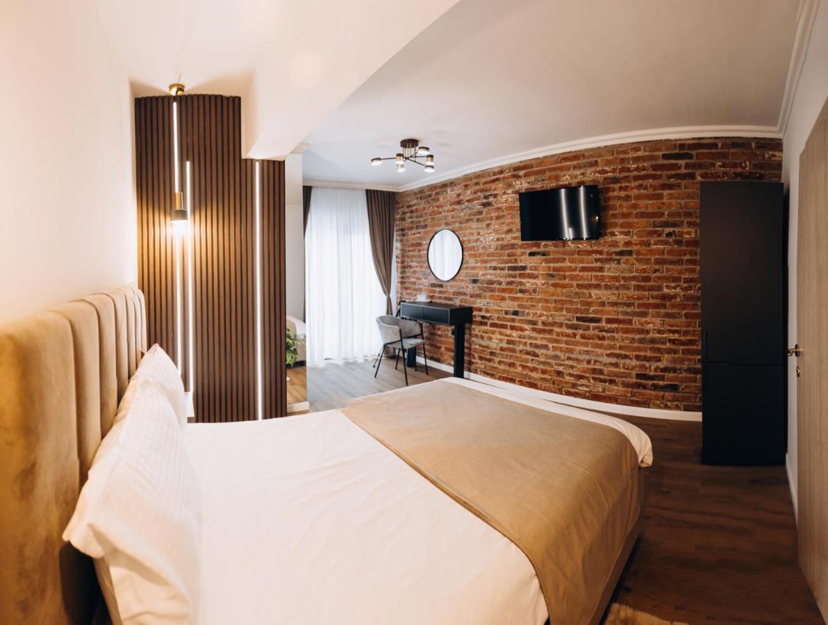 Pensiunea Brici Junior Cluj-Napoca Ngoại thất bức ảnh